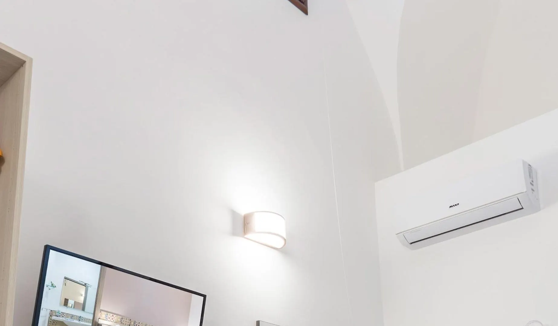 Casa Dell'Aromatario B&B 夏卡 3*,  意大利